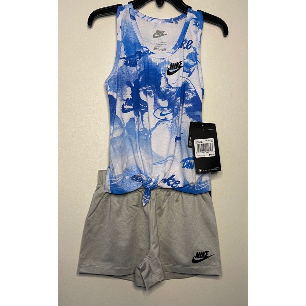 Nike toddler 2 pc NWT Sz 4T shortset